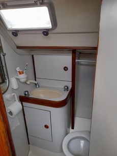Beneteau Oceanis 350