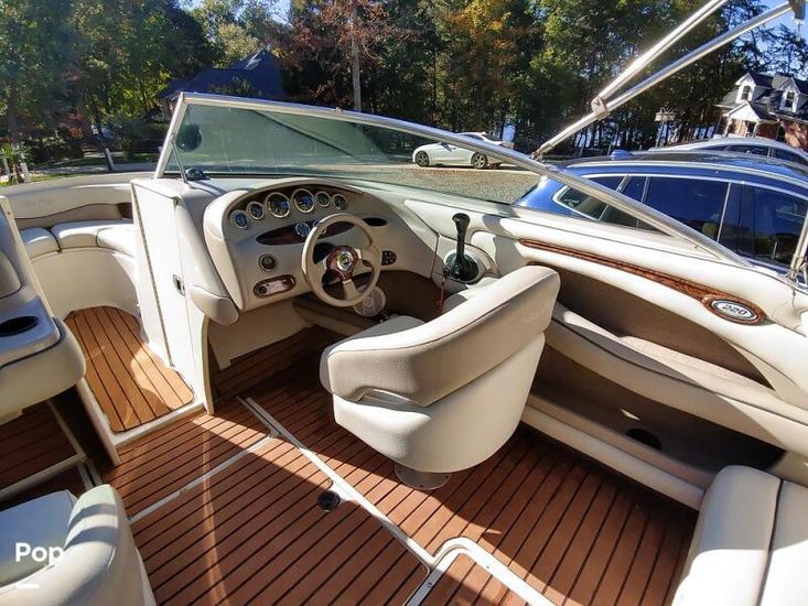 2003 Sea Ray 220 bow rider