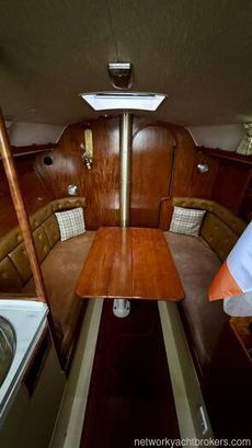 1976 Nicholson 31