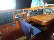 BRUCE ROBERTS MOTOR SAILER