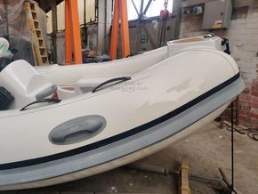 Sur Marine ST330  - Bow
