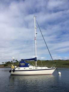 DO YOU WANT TO SELL YOUR SAILING YACHT?  WE CAN HELP.
