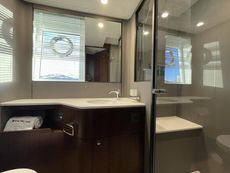 2025 Fairline Squadron 58