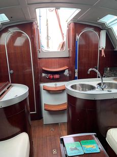 BENETEAU FIRST 32S5, NEW ENGINE,  £24750