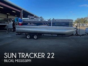 2022 Sun Tracker Party Barge 22 DLX