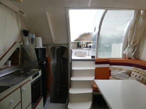 Nicols Confort 1100 ex hire boat - Interior