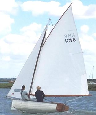 15ft Gaff rigged clinker wooden sailing dinghy, MFOB 1950