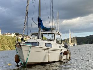 Hardy 18 motor sailer