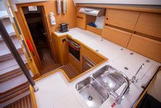 2011 Jeanneau 57