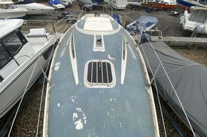 Seamaster-815-yacht-bow