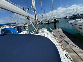 2001 hunter legend 290 sail 9479674 20240724004416669 1 XLARGE