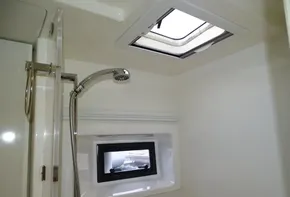 Leopard 45 yacht bathroom with showerhead and window, 2017 model.