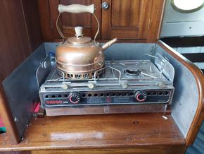 Wooden  Sailing Yacht  - Cooker