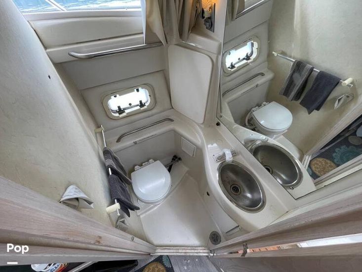 1995 Bayliner 3255 Avanti