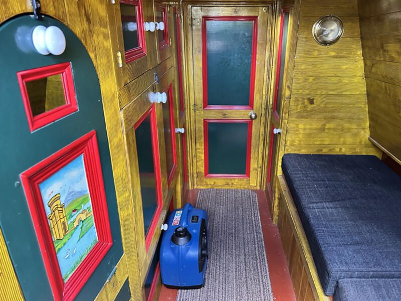 Boatman's Cabin Fwrd