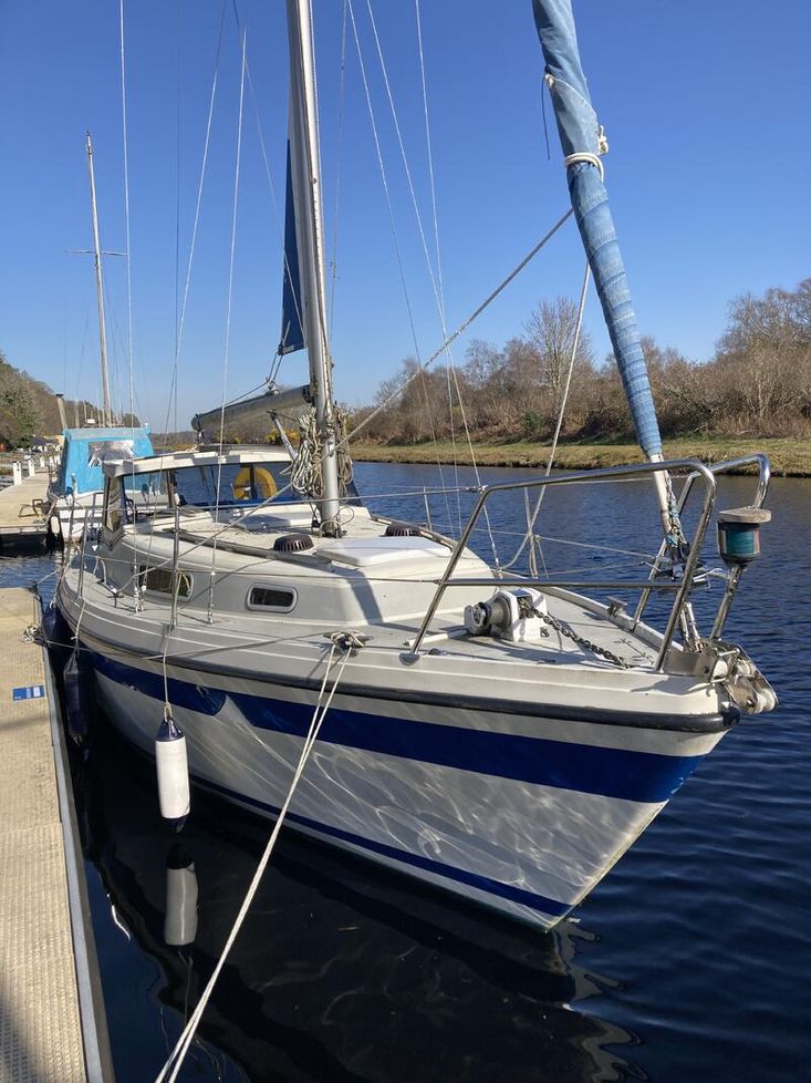 LM28
