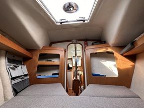 1993 Hunter Legend  Hunter Channel 323 56