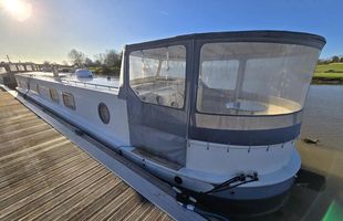 Widebeam XR & D Boat builders