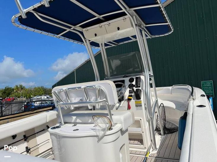 2015 Robalo r222