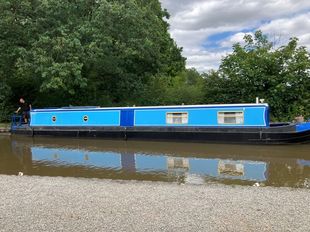 Yaya - A 58ft 2005 Liverpool Boats 2 berth cruiser stern narrowboat