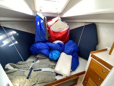 1998 J Boats 32