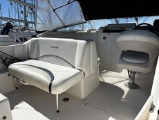 2007 Glastron 249 GT