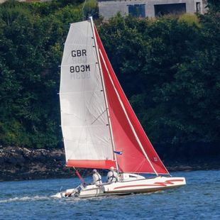 Astus 20.2 Sport Tri-maran