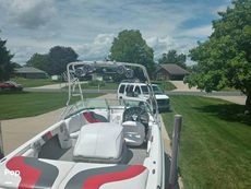 2008 Moomba Outback
