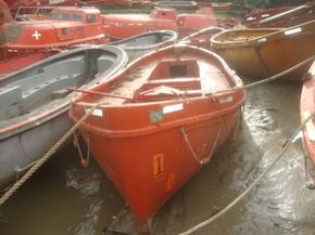 7.5 Meter Boat 