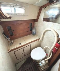 Barbican 33 GRP Sloop with centreboard