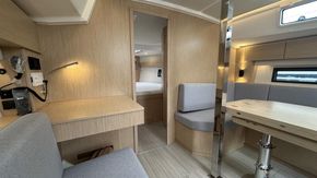  Bavaria C42 17