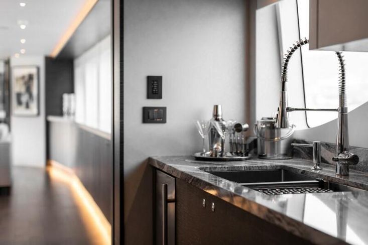 2020 Crescent Raised Pilot House