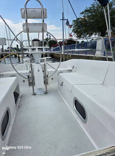 2001 Catalina 320 Wing