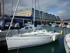 2004 Beneteau First 211
