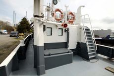 Seagoing live aboard tug 