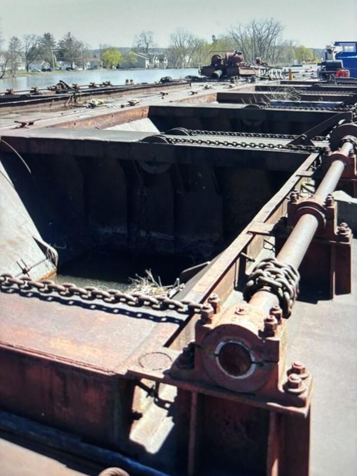 100' x 30' 150 cubic yd Dump Scow For Sale