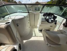 2016 NauticStar 223 DC Sport Deck