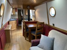 Saloon Aft Sofa 