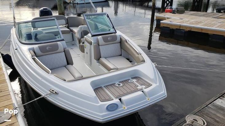 2023 Crownline e215 xs