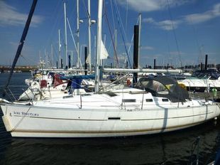 2004 Beneteau Oceanis Clipper 323