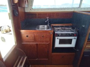 Colvic Victor 34  - Galley