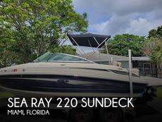 2010 Sea Ray 220 Sundeck