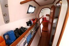 1990 Outremer 50/55 Light