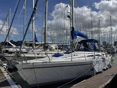 1991 Moody 35
