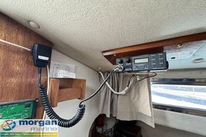 Westerly Griffon MK1 - VHF radio
