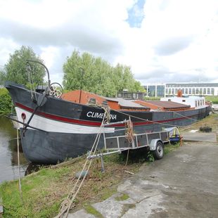 “Unique Groninger Klipper – Fully Restored Classic with New Engine”