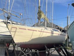 1982 Beneteau First 28