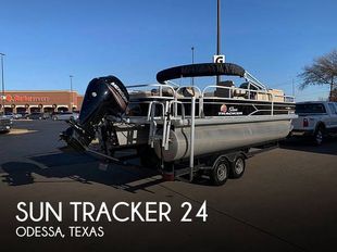 2018 Sun Tracker Fishin' Barge 24 DLX