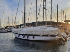 1982 Hallberg-Rassy 42 KETCH