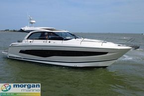 Jeanneau Leader 40 - window